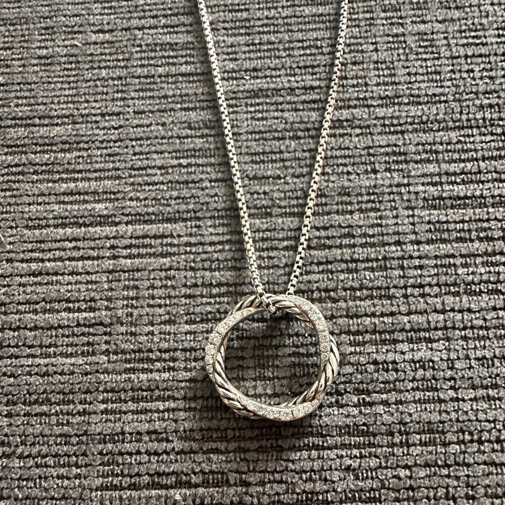 David Yurman Petite Infinity Pendant Necklace in Sterling Silver w Pavé Diamonds